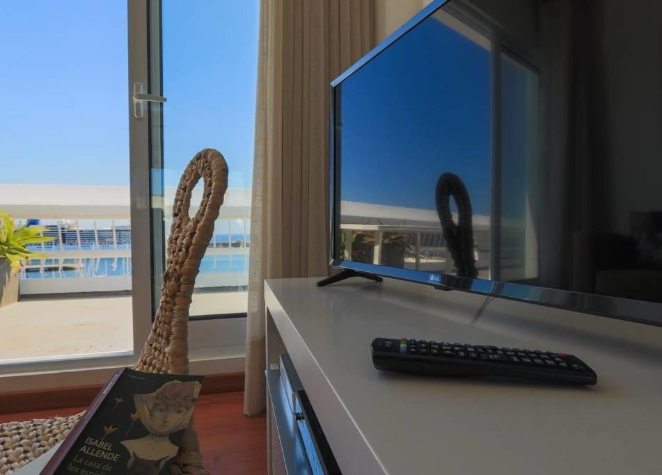 Guestready - Marina View Top Floor With Terrace Ponta Delgada Eksteriør billede